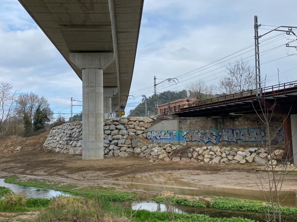 obras-emergencia-terraplen-ferroviario1